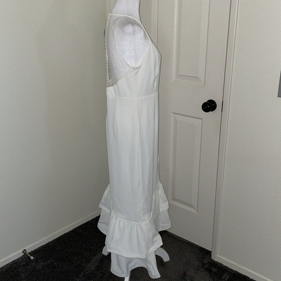 BEULAH MAXI DRESS size medium (8) - Picture 7 of 13